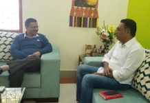 Actor Prakash Raj meets Delhi CM Arvind Kejriwal