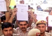 Delhi cops protest over violent clash with lawyers