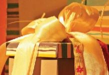 From Tehelka Archives November 13, 2001: Diwali or a shoppers’ paradise?
