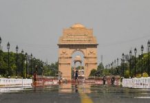 Delhi records min temp of 23.7 degrees